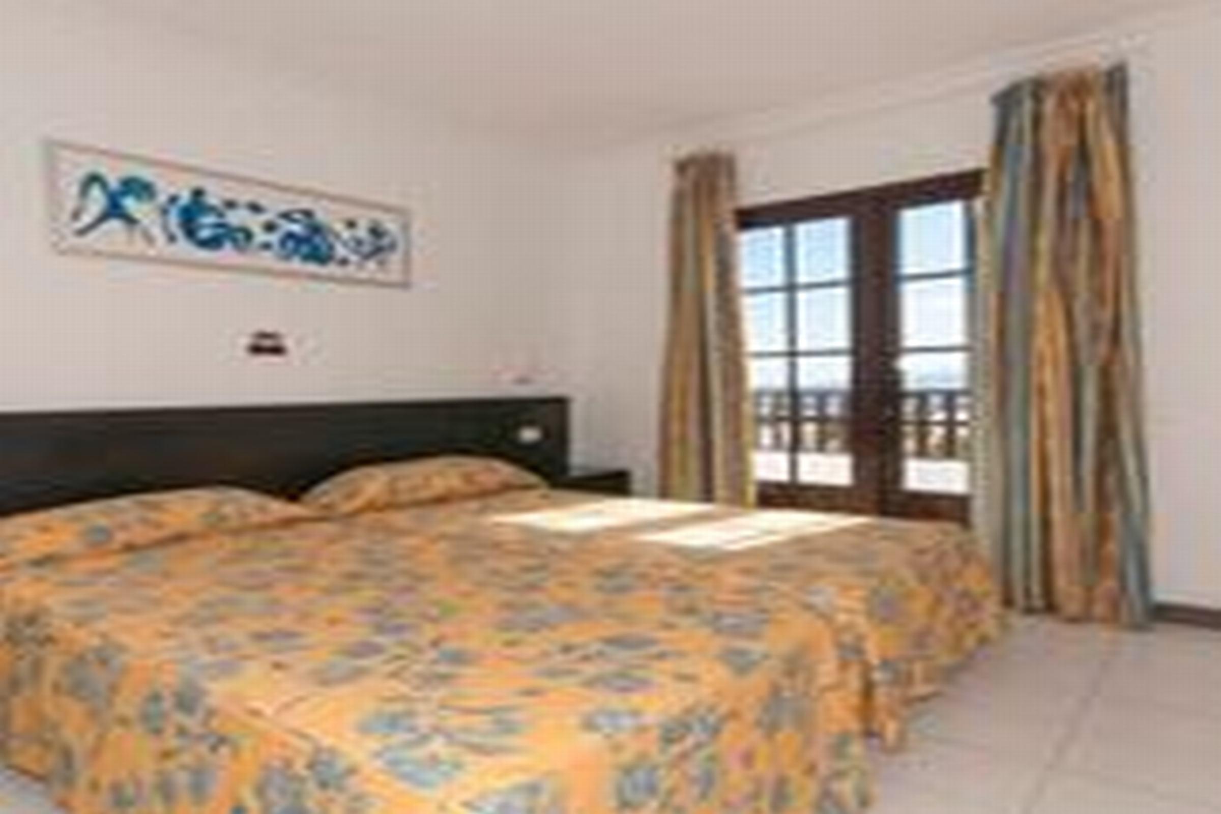 Plaza Azul Aparthotel Puerto del Carmen  Exteriör bild