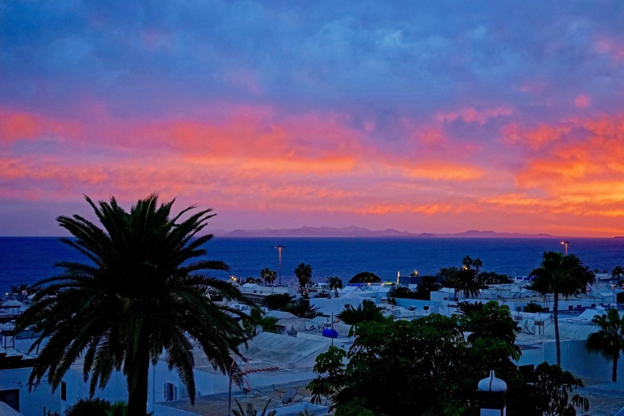 Plaza Azul Aparthotel Puerto del Carmen  Exteriör bild