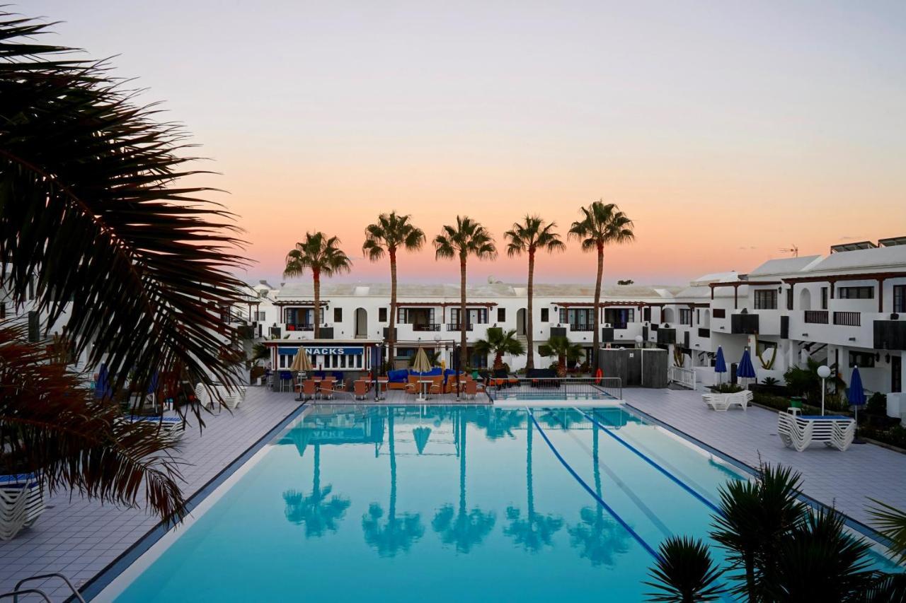 Plaza Azul Aparthotel Puerto del Carmen  Exteriör bild