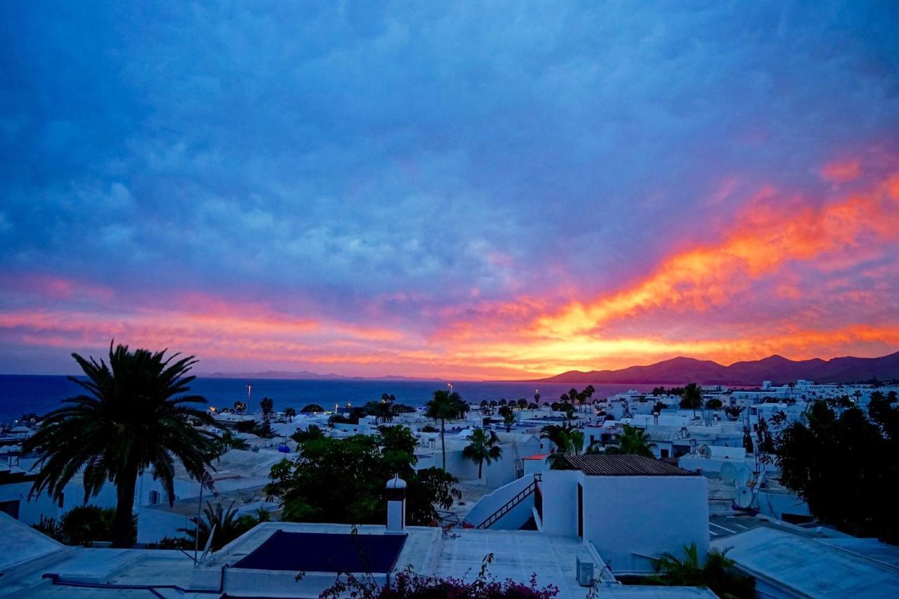 Plaza Azul Aparthotel Puerto del Carmen  Exteriör bild